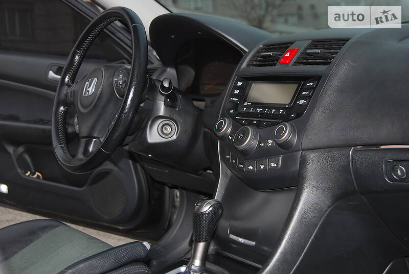 Седан Honda Accord 2006 в Запоріжжі