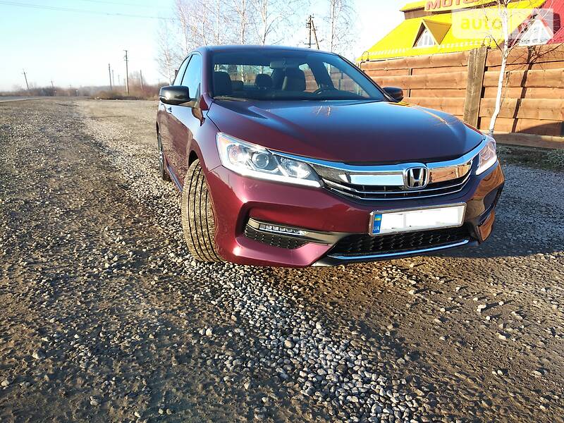 Седан Honda Accord 2016 в 
