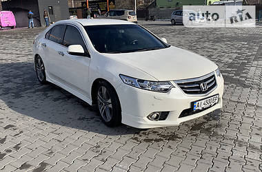 Седан Honda Accord 2011 в 