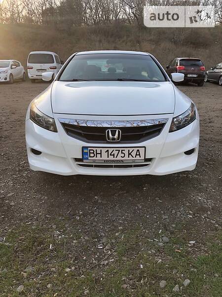 Купе Honda Accord 2010 в Одессе