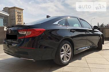 Седан Honda Accord 2019 в 