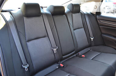 Седан Honda Accord 2018 в 