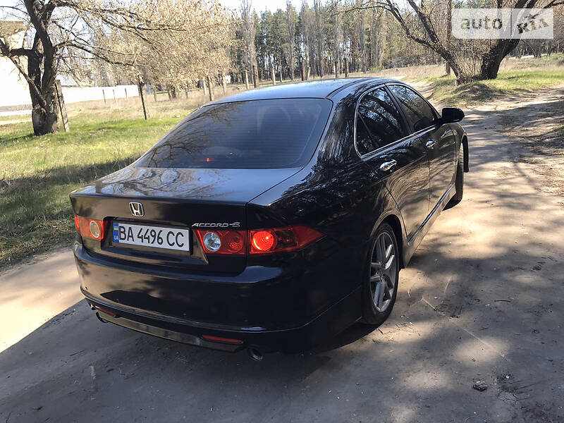 Седан Honda Accord 2006 в Кропивницком