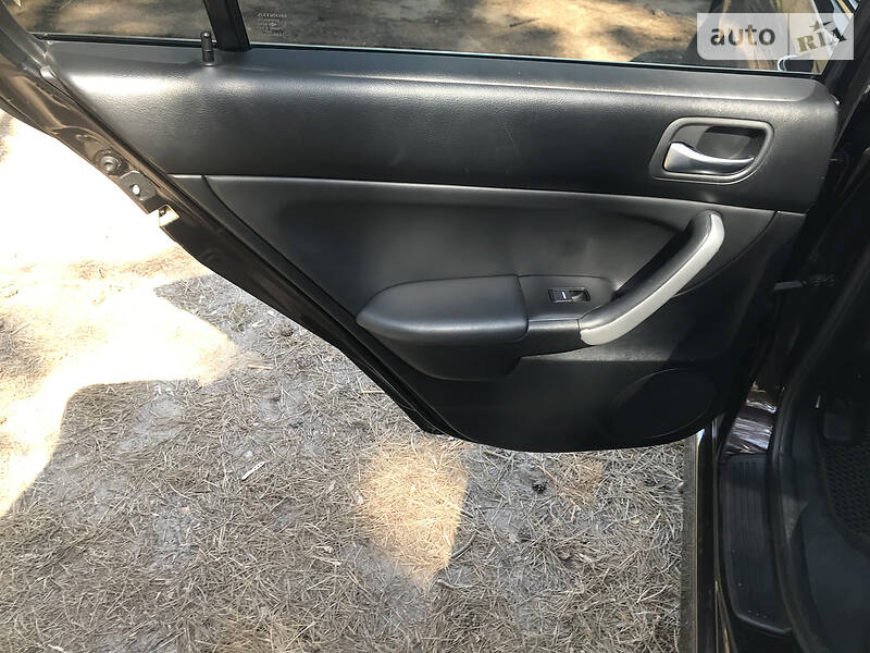 Седан Honda Accord 2006 в Кропивницком