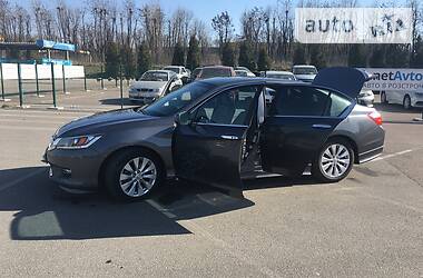 Седан Honda Accord 2012 в 