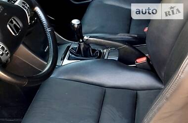 Седан Honda Accord 2003 в 