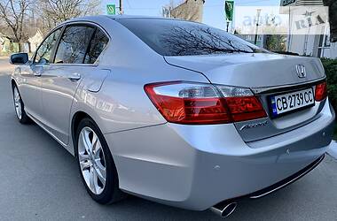 Седан Honda Accord 2013 в 