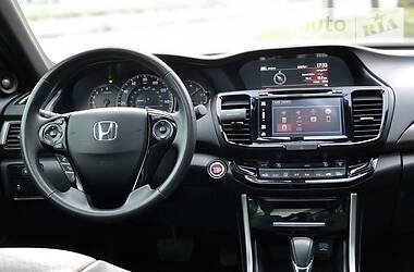 Купе Honda Accord 2015 в 