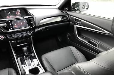 Купе Honda Accord 2015 в 