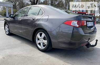 Седан Honda Accord 2010 в 