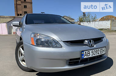Седан Honda Accord 2003 в 