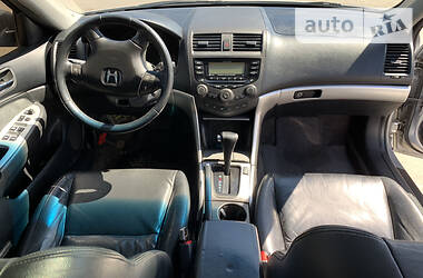 Седан Honda Accord 2003 в 