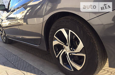 Седан Honda Accord 2016 в 