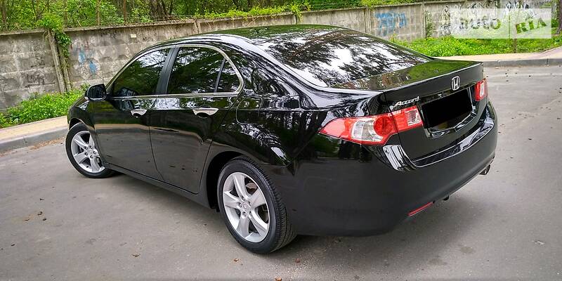 Седан Honda Accord 2009 в Києві