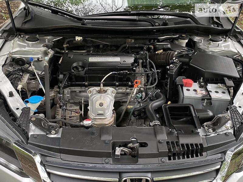 Седан Honda Accord 2013 в Києві