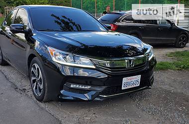 Седан Honda Accord 2016 в Ровно