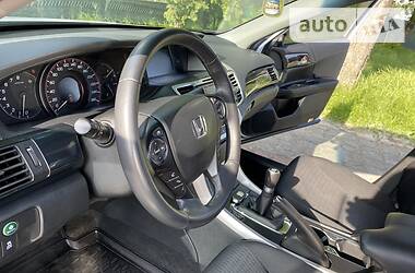 Седан Honda Accord 2013 в Киеве