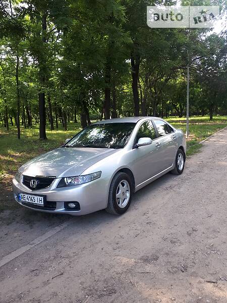 Седан Honda Accord 2004 в Кривому Розі