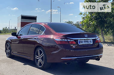 Седан Honda Accord 2017 в 
