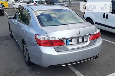 Седан Honda Accord 2014 в Киеве