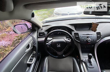 Седан Honda Accord 2010 в 