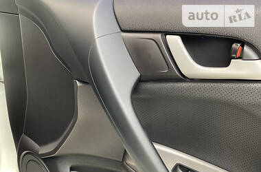 Седан Honda Accord 2010 в 