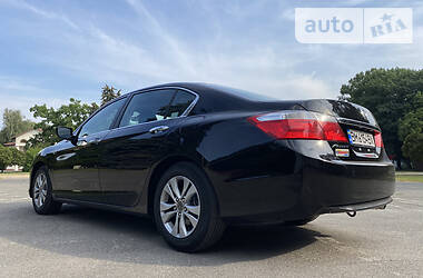 Седан Honda Accord 2013 в Киеве