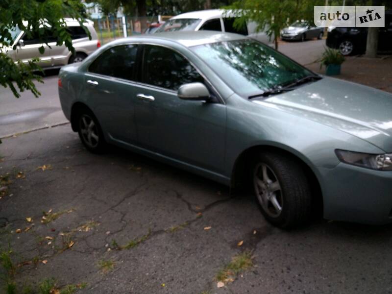 Седан Honda Accord 2004 в Киеве