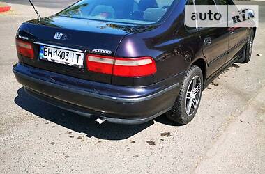 Седан Honda Accord 1997 в Одессе