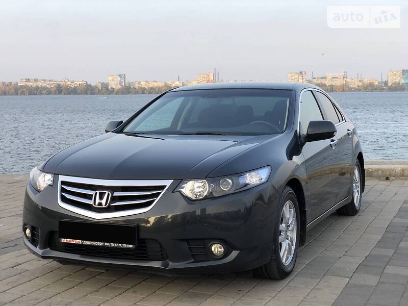 Седан Honda Accord 2011 в Днепре