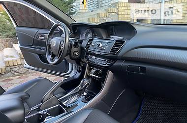Седан Honda Accord 2017 в 