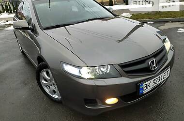 Седан Honda Accord 2007 в Ровно