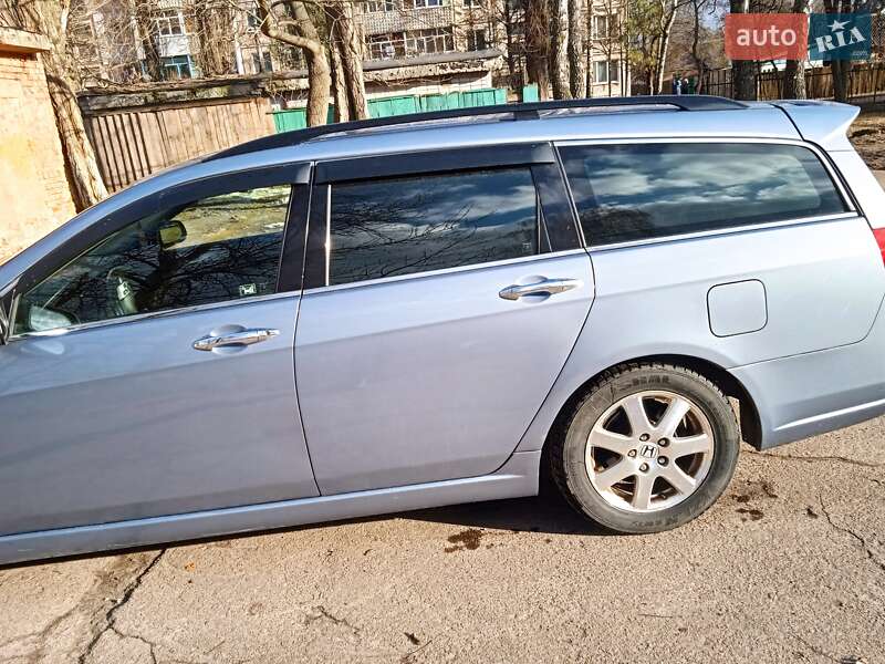 Универсал Honda Accord 2006 в Чернигове