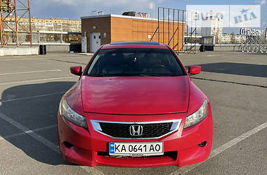 Купе Honda Accord 2008 в Киеве