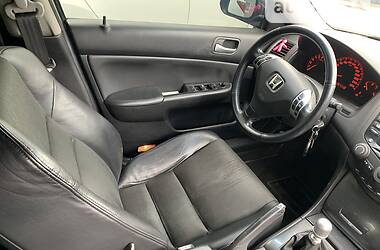 Седан Honda Accord 2004 в Киеве