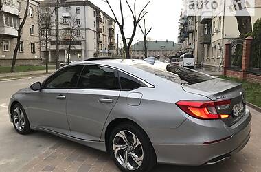 Седан Honda Accord 2019 в Киеве