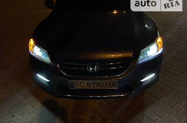 Седан Honda Accord 2015 в Львове