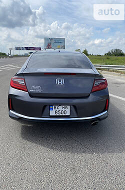 Купе Honda Accord 2016 в Львове