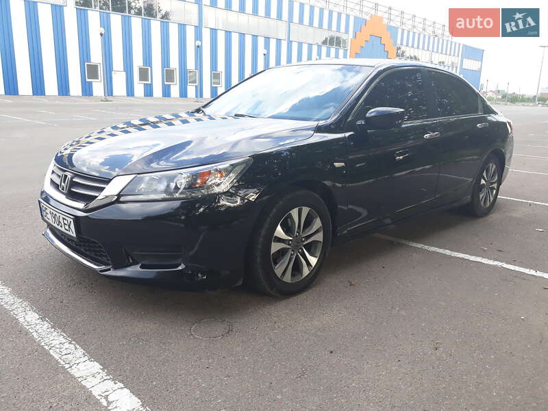 Седан Honda Accord 2013 в Миколаєві