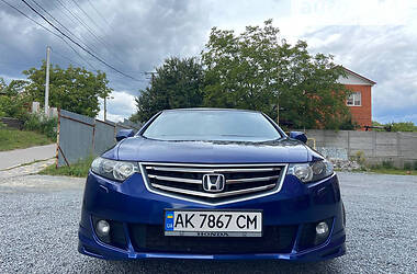 Седан Honda Accord 2010 в Софиевской Борщаговке