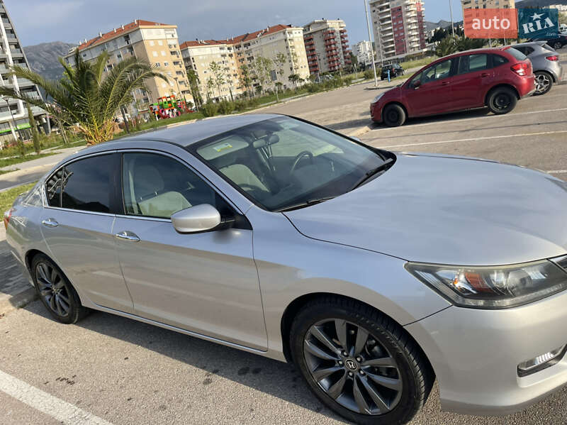 Седан Honda Accord 2013 в Черкассах