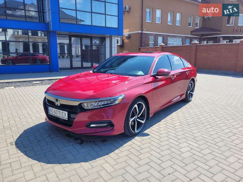 Седан Honda Accord 2017 в Мукачево