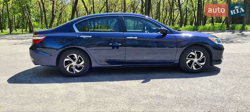 Седан Honda Accord 2017 в Запорожье