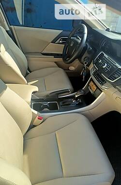 Седан Honda Accord 2014 в 