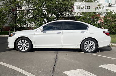 Седан Honda Accord 2015 в Киеве