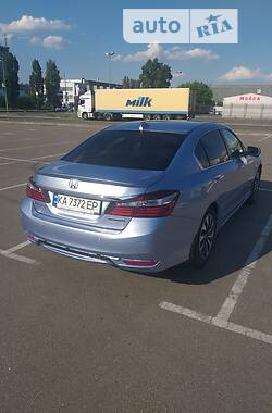 Седан Honda Accord 2017 в Киеве