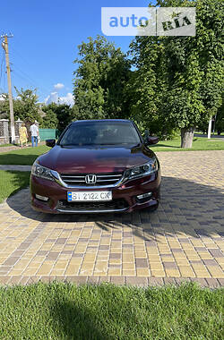 Седан Honda Accord 2015 в Глобине