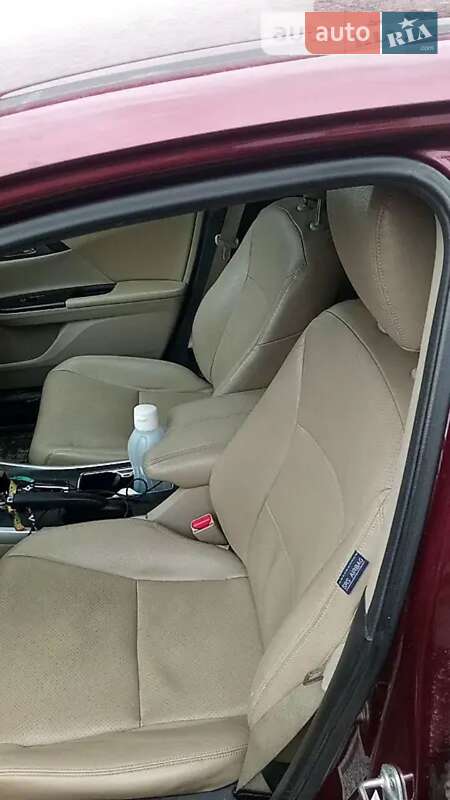 Седан Honda Accord 2013 в Тернополе
