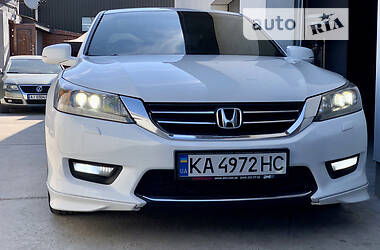 Седан Honda Accord 2013 в Киеве
