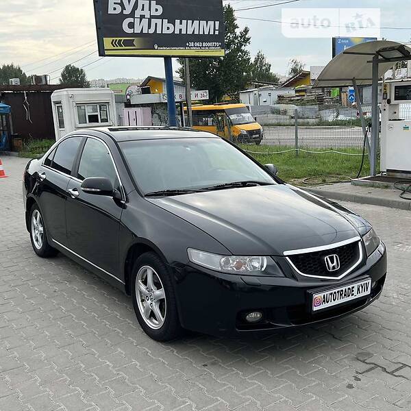 Седан Honda Accord 2005 в 